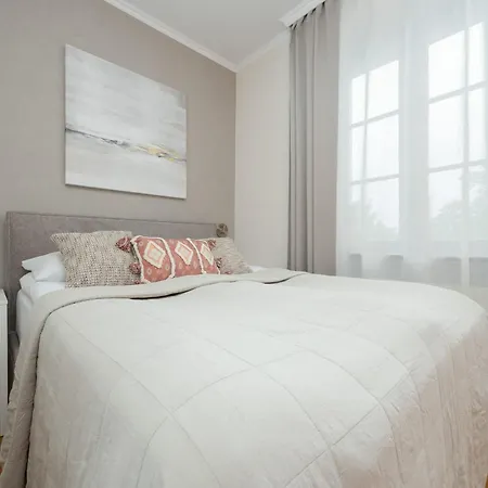 Spacious Filtry Apartment Near Pola Mokotowskie By Noclegi Renters Warszawa Eksteriør bilde
