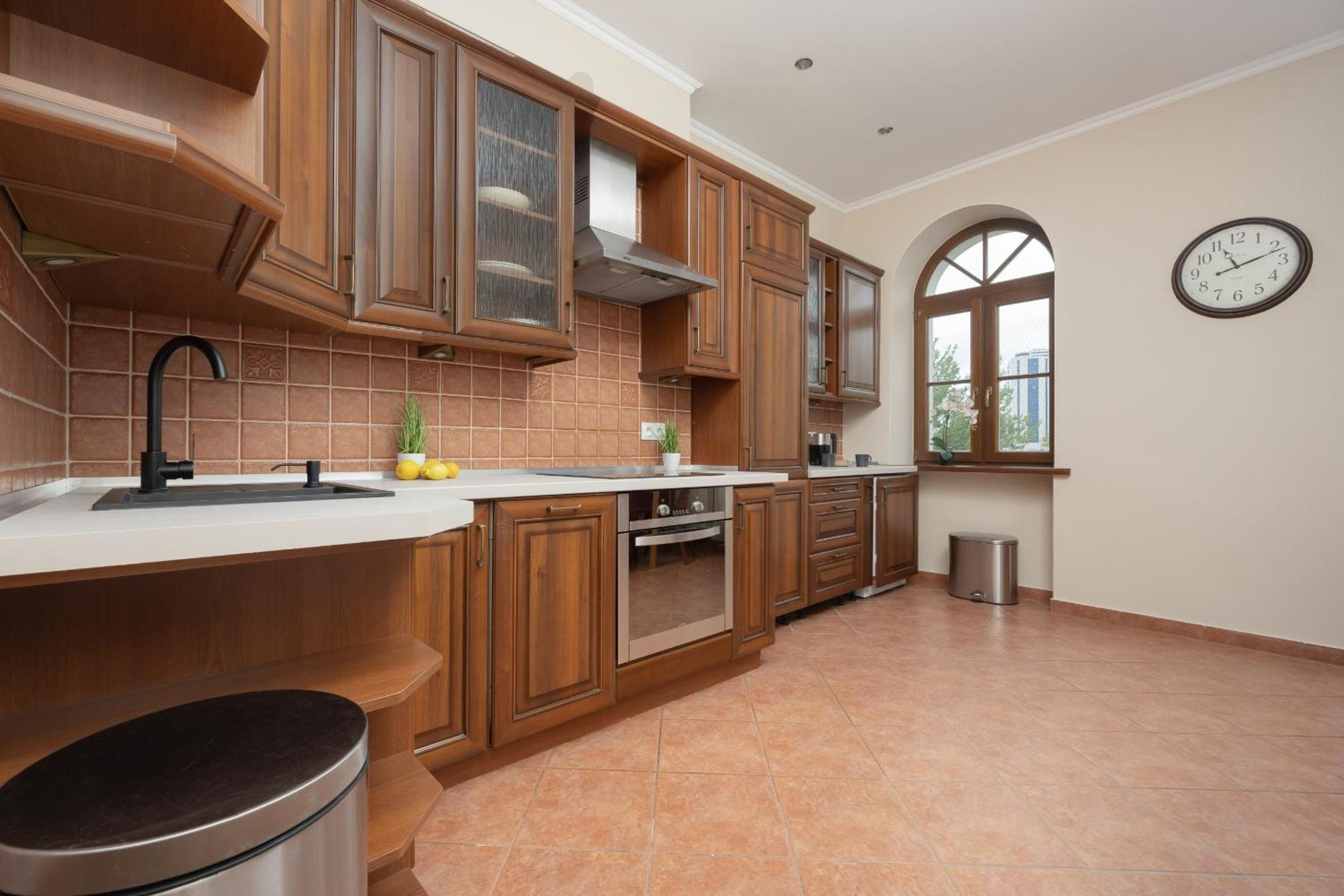 Spacious Filtry Near Pola Mokotowskie By Renters *