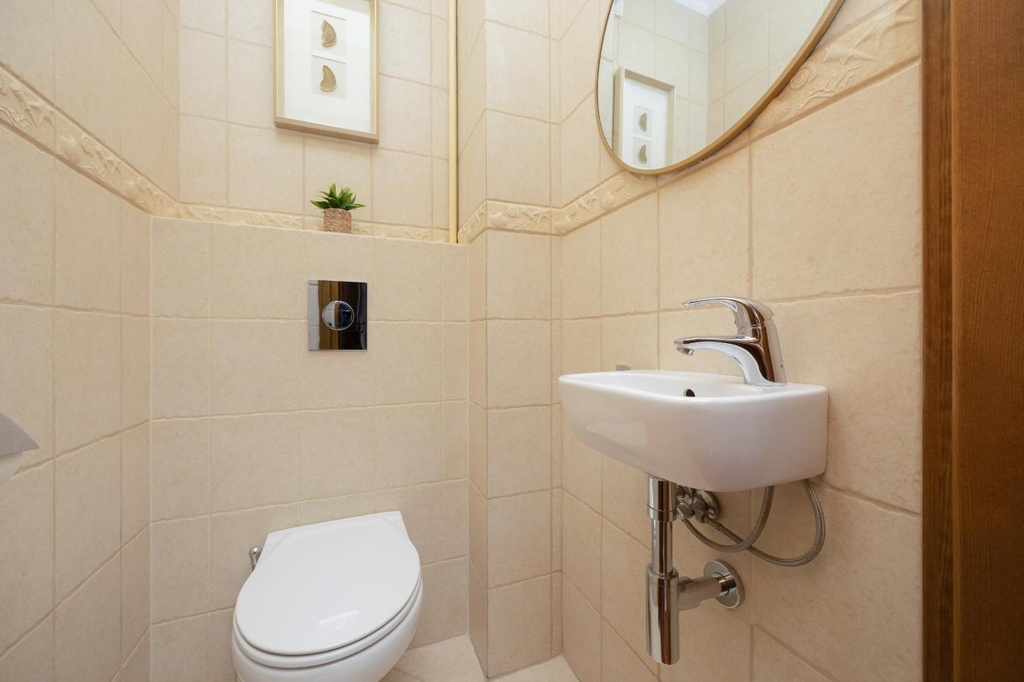 Appartamento Spacious Filtry Near Pola Mokotowskie By Renters Varsavia